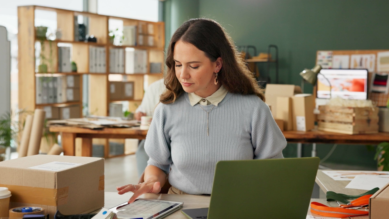 Guía 2026 para autónomos y pymes en Zaragoza: calendario fiscal y ayudas